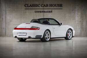 Bild 16/100 von Porsche 911 Carrera 4S (2004)