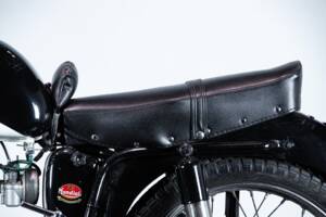 Image 29/50 of Mondial 125 (1961)