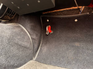 Image 39/77 de Jaguar XK 150 3.4 S OTS (1958)