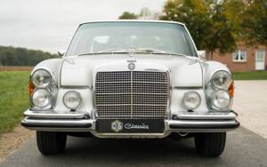 Image 8/50 of Mercedes-Benz 300 SEL 6.3 (1970)