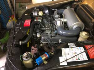 Image 16/31 of Rover 3500 S (1972)