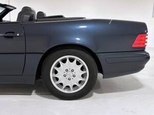 Bild 16/32 von Mercedes-Benz SL 500 (1997)