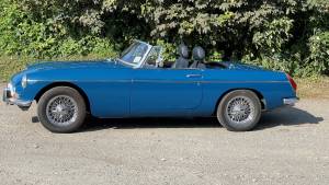 Image 3/12 de MG MGB (1972)