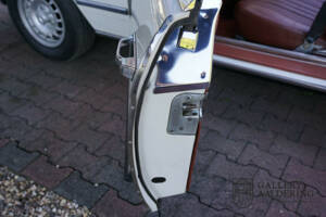 Bild 33/50 von Mercedes-Benz 380 SL (1982)