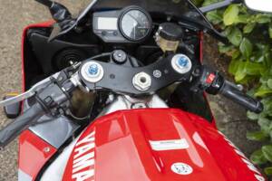 Image 31/33 of Yamaha YZF-R1 (2001)