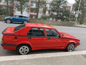 Image 40/42 of Alfa Romeo 75 1.8 (1991)