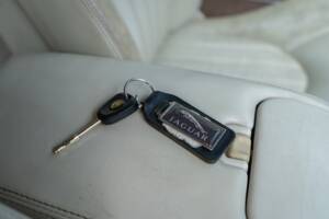 Imagen 32/50 de Jaguar XKR (2000)