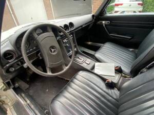 Image 2/8 of Mercedes-Benz 450 SL (1975)