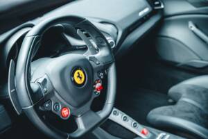Image 35/56 of Ferrari 488 GTB (2020)