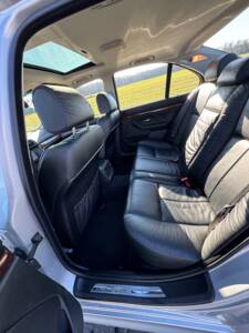 Bild 74/75 von BMW 540i (2001)