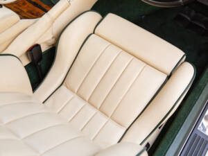 Imagen 40/80 de Aston Martin V8 Coupé (1996)