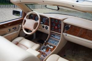 Afbeelding 21/50 van Bentley Azure (2000)