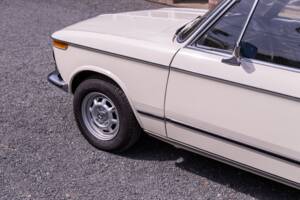 Imagen 9/50 de BMW 1802 (1975)