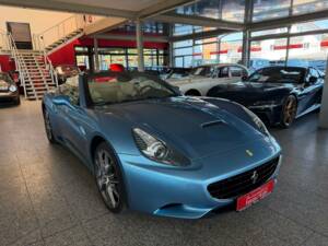 Immagine 30/42 di Ferrari California (2011)