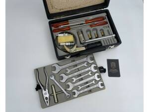 Image 19/50 of Ferrari 365 GTB/4 Daytona (1973)