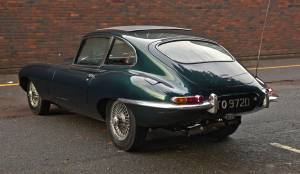 Immagine 7/50 di Jaguar E-Type (2+2) (1966)