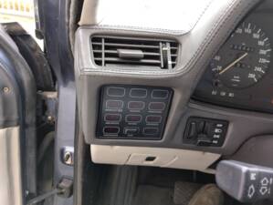 Bild 68/113 von BMW 735i (1986)