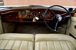 Image 50/50 of Rolls-Royce Phantom V James Young (1964)