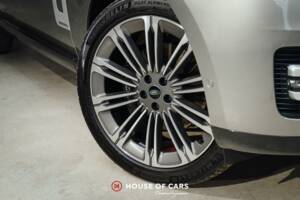 Image 12/25 of Land Rover Range Rover D350 (2022)