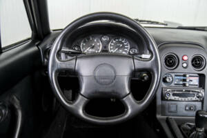 Immagine 8/50 di Mazda MX-5 1.6 (1995)