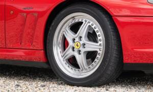 Bild 24/49 von Ferrari 550 Maranello (2000)
