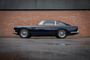 Image 3/72 de Aston Martin DB 4 (1962)