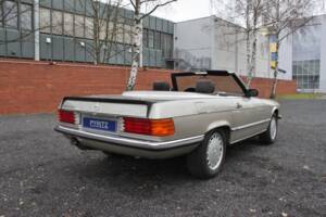 Image 28/29 of Mercedes-Benz 500 SL (1986)