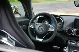 Image 19/23 of Mercedes-AMG GT-S (2015)