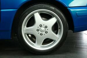 Image 49/50 de Mercedes-Benz SL 500 (1997)