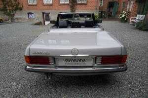 Afbeelding 7/23 van Mercedes-Benz 280 SL (1983)