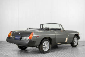 Immagine 2/50 di MG MGB (1977)