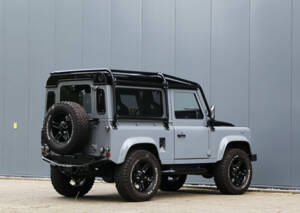 Image 38/56 of Land Rover 90 (1990)