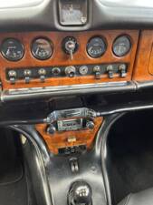 Image 29/51 of Jaguar 420 (1967)