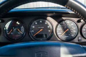 Image 41/93 de Porsche 911 Carrera (1994)