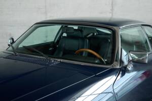 Image 7/50 of Jaguar XJS 5.3 V12 (1993)