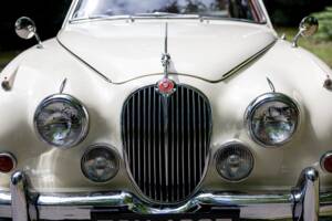 Image 31/50 de Jaguar Mk II 2.4 (1967)