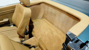 Immagine 24/42 di Mercedes-Benz 560 SL (1989)