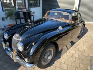 Image 3/46 de Jaguar XK 150 3.8 SE FHC (1960)