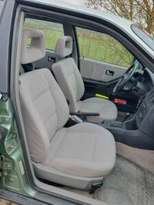 Image 12/21 of Audi 80 - 2.0 E (1992)