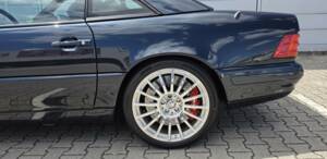 Image 7/100 of Mercedes-Benz SL 500 (1999)