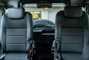 Image 48/50 of Land Rover Defender 90 (2012)