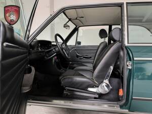 Immagine 36/89 di BMW 2002 tii Touring (1973)
