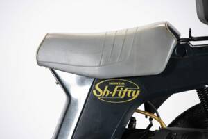 Image 14/44 of Honda SH 50 Fifty (1987)