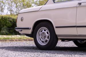Imagen 47/50 de BMW 1802 (1975)
