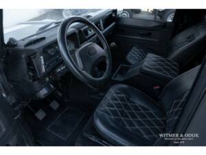 Image 4/27 of Land Rover Defender 90 (1996)