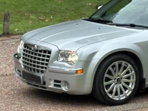 Image 47/50 of Chrysler 300 S (2008)