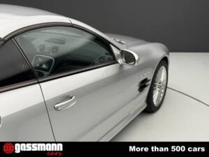 Image 9/15 of Mercedes-Benz SL 55 AMG (2002)