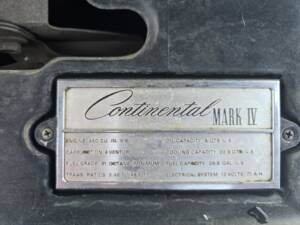 Afbeelding 10/16 van Lincoln Continental Mark IV (1974)