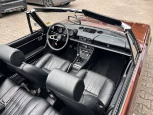 Imagen 28/35 de Peugeot 504 Convertible (1971)