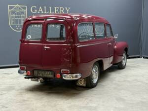 Image 36/50 of Volvo P 210 Duett (1962)